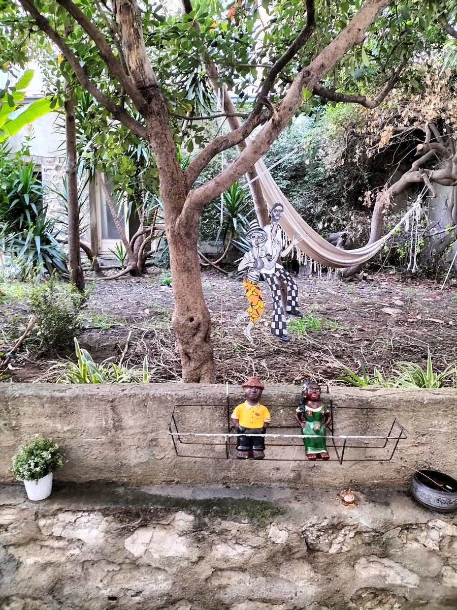 Danielle Vaubourg tweet media