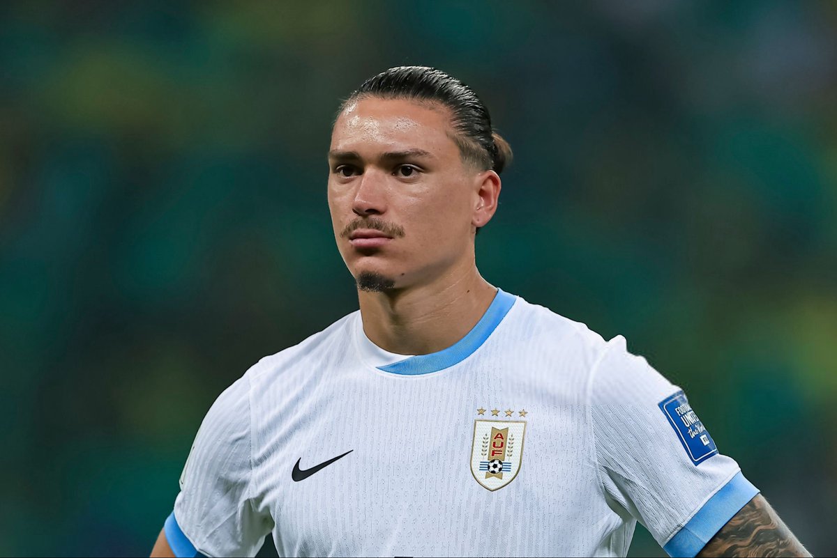 المدرج الأزرق tweet media