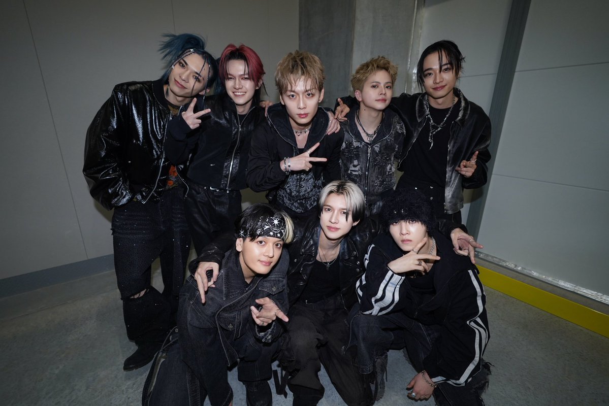 ONE OR EIGHT tweet media