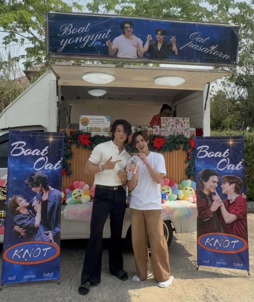 Armytruck_TH's tweet image. 🚚—Food Support อู๊ดกองเสบียง—🐷
•เมนูหลากหลาย มากกว่า 20+รายการ🍓
•มีรถให้เลือก พร้อมแพ็คเกจป้ายSupport 
แอดไลน์ ดูเมนูเพิ่มเติม 🛍️
📲Line : lin.ee/qyWRiZM มี(@)
📲 IG : instagram.com/ood_foodtruck?…
#foodsupport #foodtrucksupport #มิสเตอร์โห่Foodtruck #Foodbox