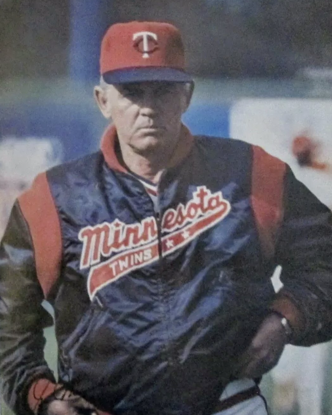 Vintage Jerseys & Hats tweet media