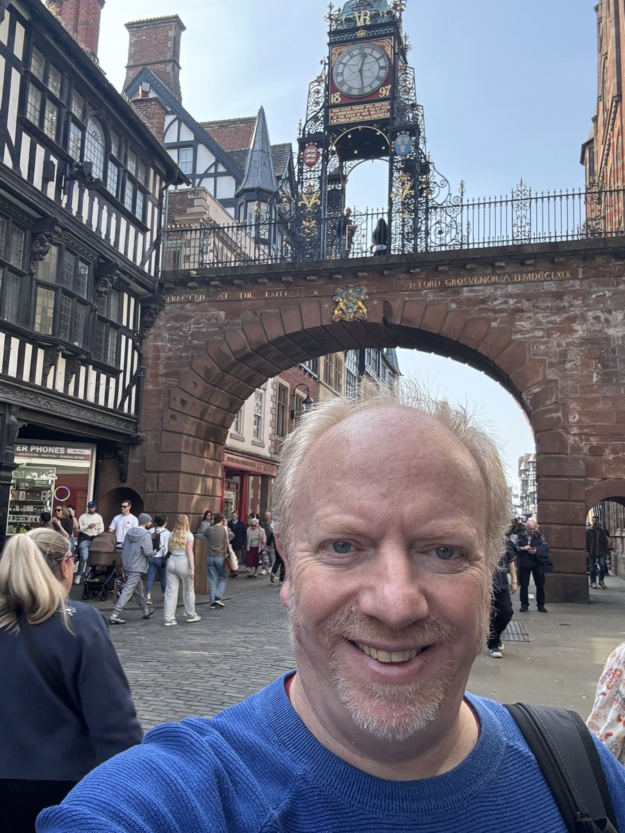 StreekySimeGuernsey tweet media