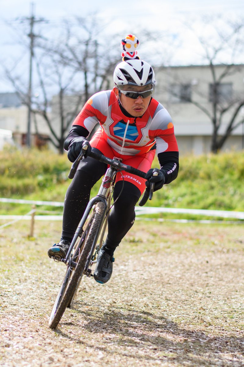 「侵略！！！」の中の人はいない tweet media