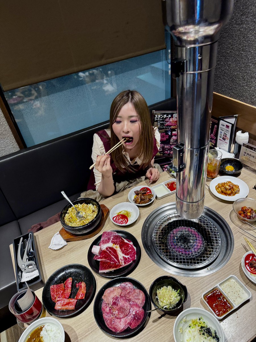 𝐊_𝐌𝐮𝐠𝐮𝐫𝐮𝐦𝐚 tweet media