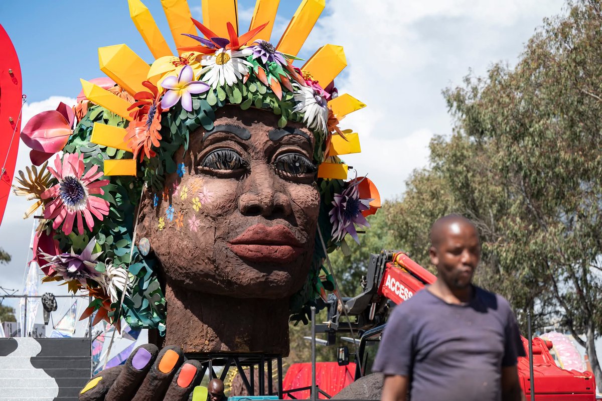 Cape Town Carnival tweet media