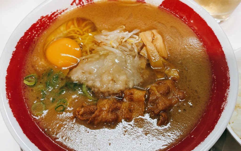mth_legit's tweet photo. ライブはいいし 香川寄ってうどん徳島で鶏海鮮ラーメンよき遠征でご満悦 https://t.co/U0yEYeZIns