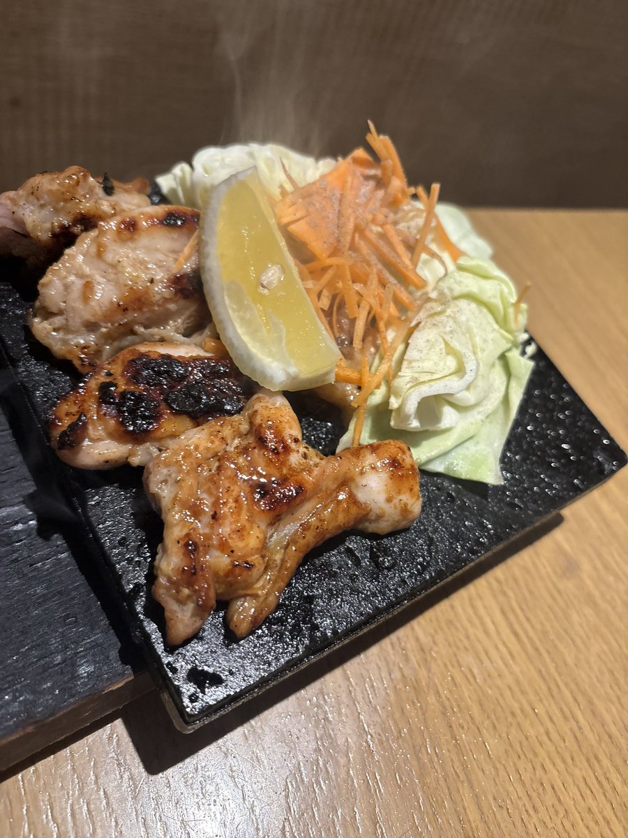 mth_legit's tweet photo. ライブはいいし 香川寄ってうどん徳島で鶏海鮮ラーメンよき遠征でご満悦 https://t.co/U0yEYeZIns