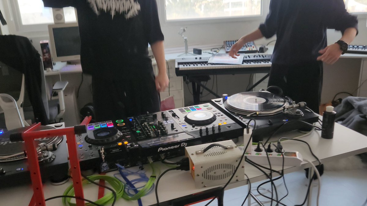 SiMon | 시몬 🔜 FURSTCLASS tweet media