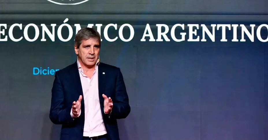 BairesParaTodos's tweet photo. Caputo reconoció el mal dato de inflación: "No puedo forzar a la gente a tener #Pesos en el bolsillo"
https://t.co/rDysdCCObK
#IAEF #Inflacion #TotoCaputo https://t.co/yqAYeyIckR