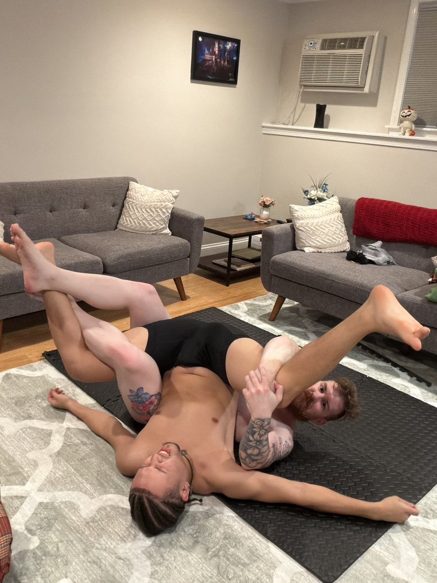 alex.wrestles tweet media