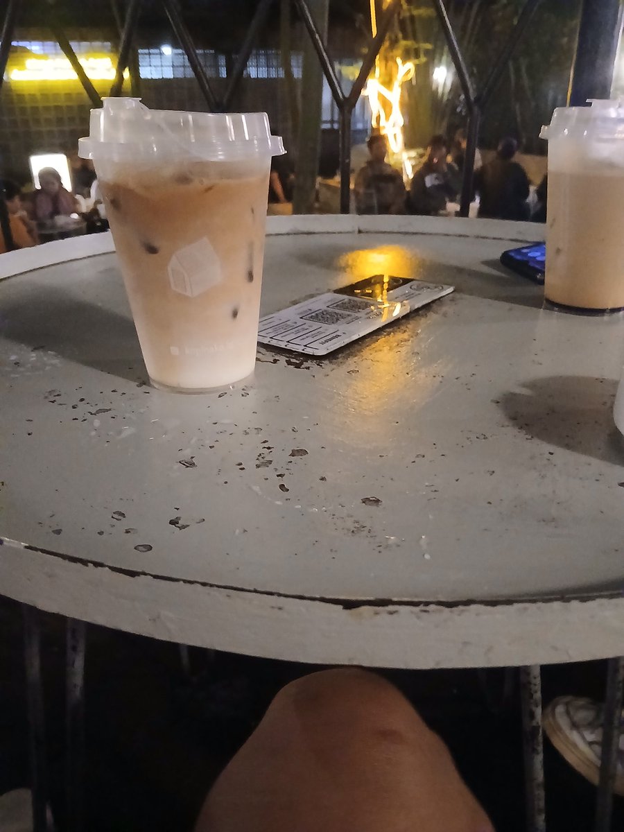 goodasian09's tweet photo. Kopi nako bogor. Nyusul lah sini. #bogor https://t.co/8I3dSJWnBj