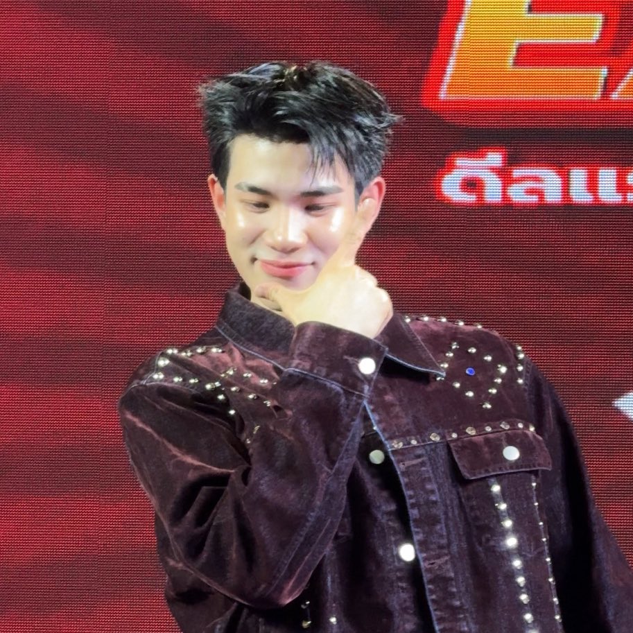 loskiMelon 🍉 tweet media