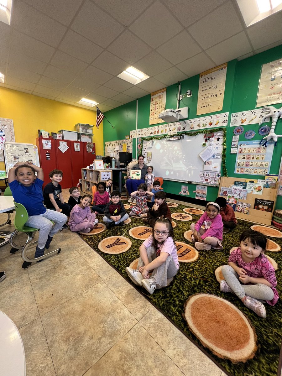 Ms. Dipaoli 🍎🖍❤️ tweet media