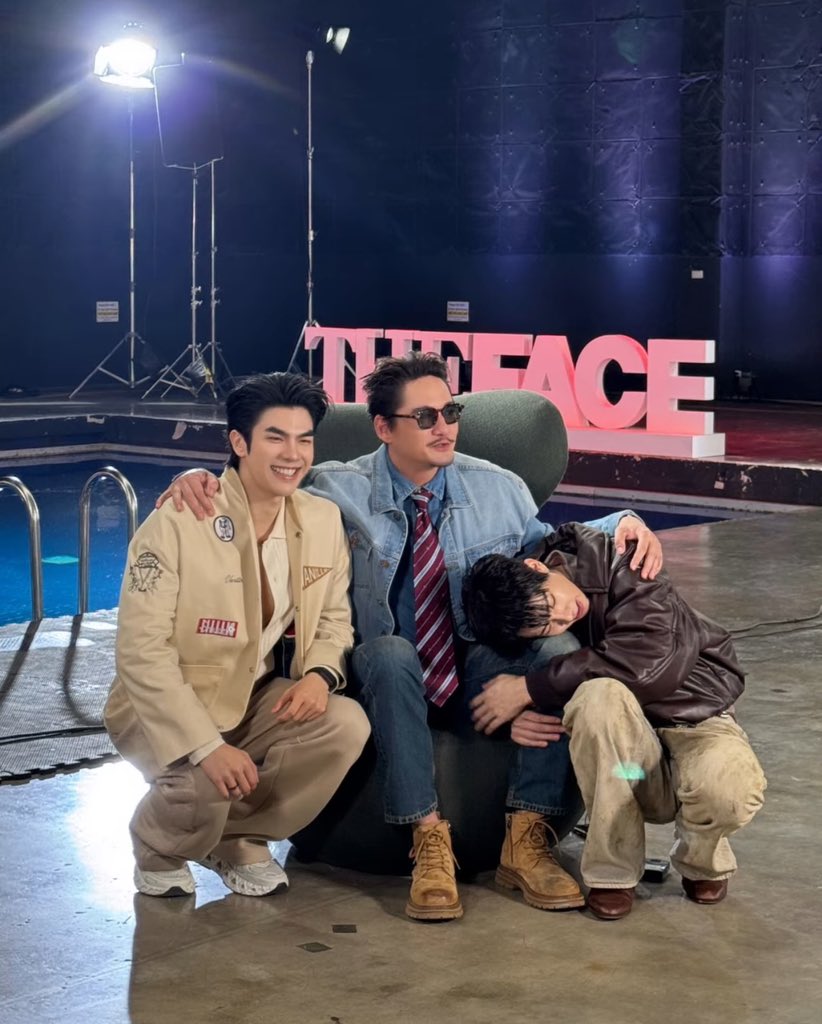 have apo day tweet media