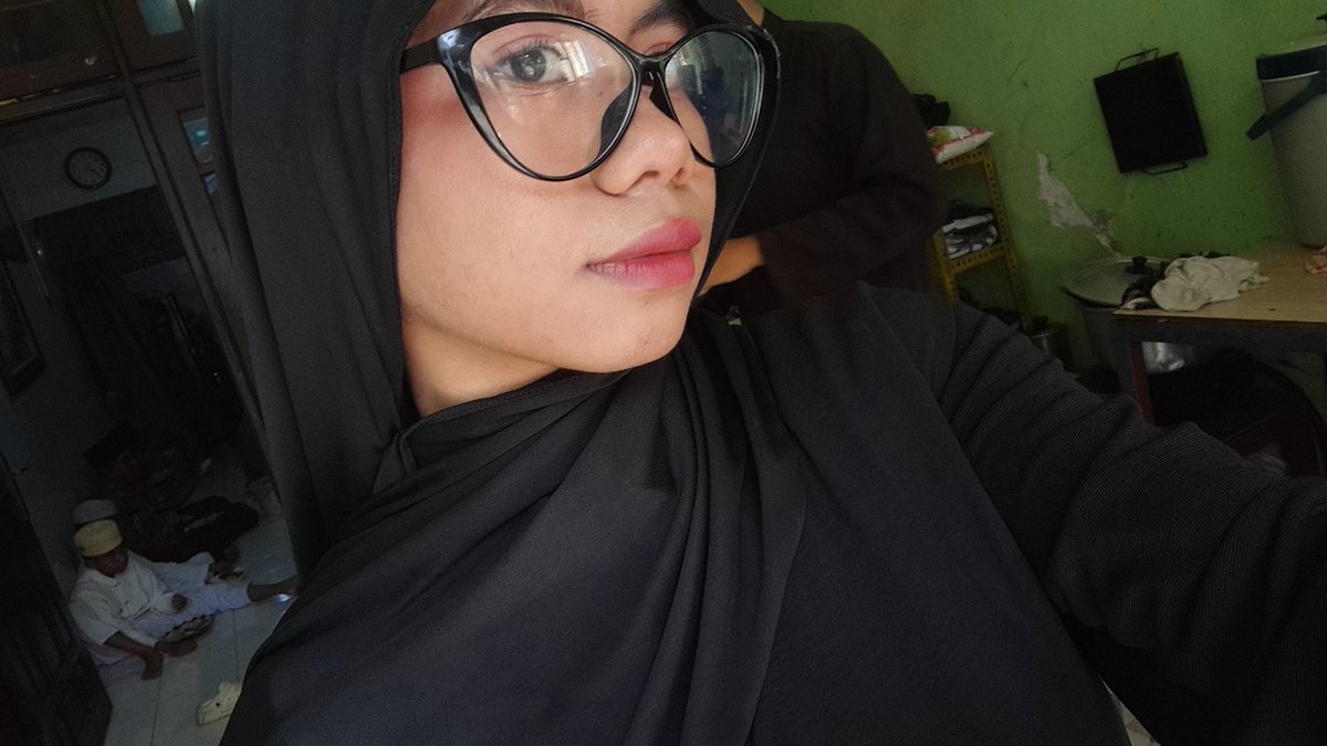 ayis -3- tweet media