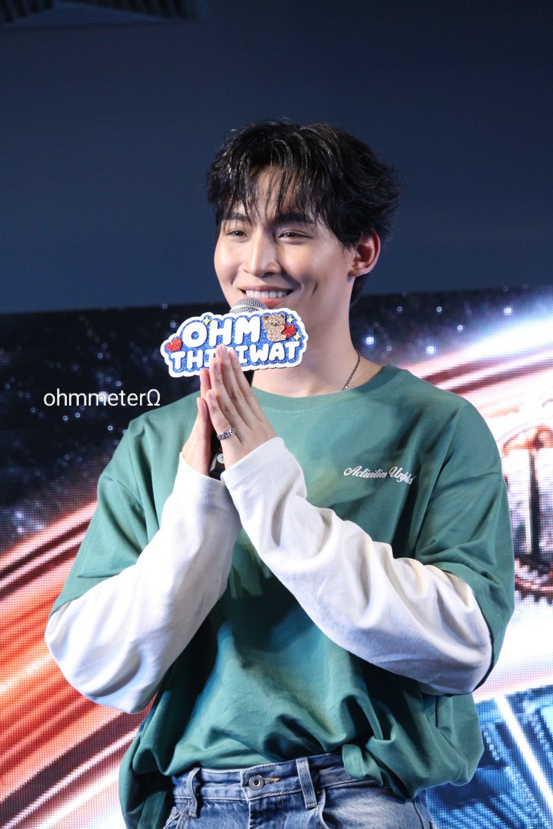 Ohmmeter_TTW's tweet photo. Long time no see นะคับพี่โอห์ม ไม่เจอกันนานมาก คิดถึงเหมือนเดิมน้า #29thFlyingHighwithOHM https://t.co/s5Zuzk9sH7
