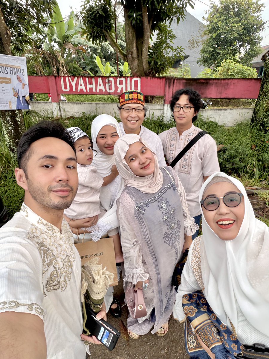 GavinGrey04 tweet media