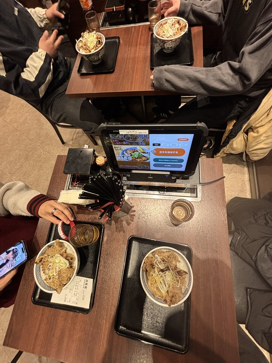 英斗 tweet media