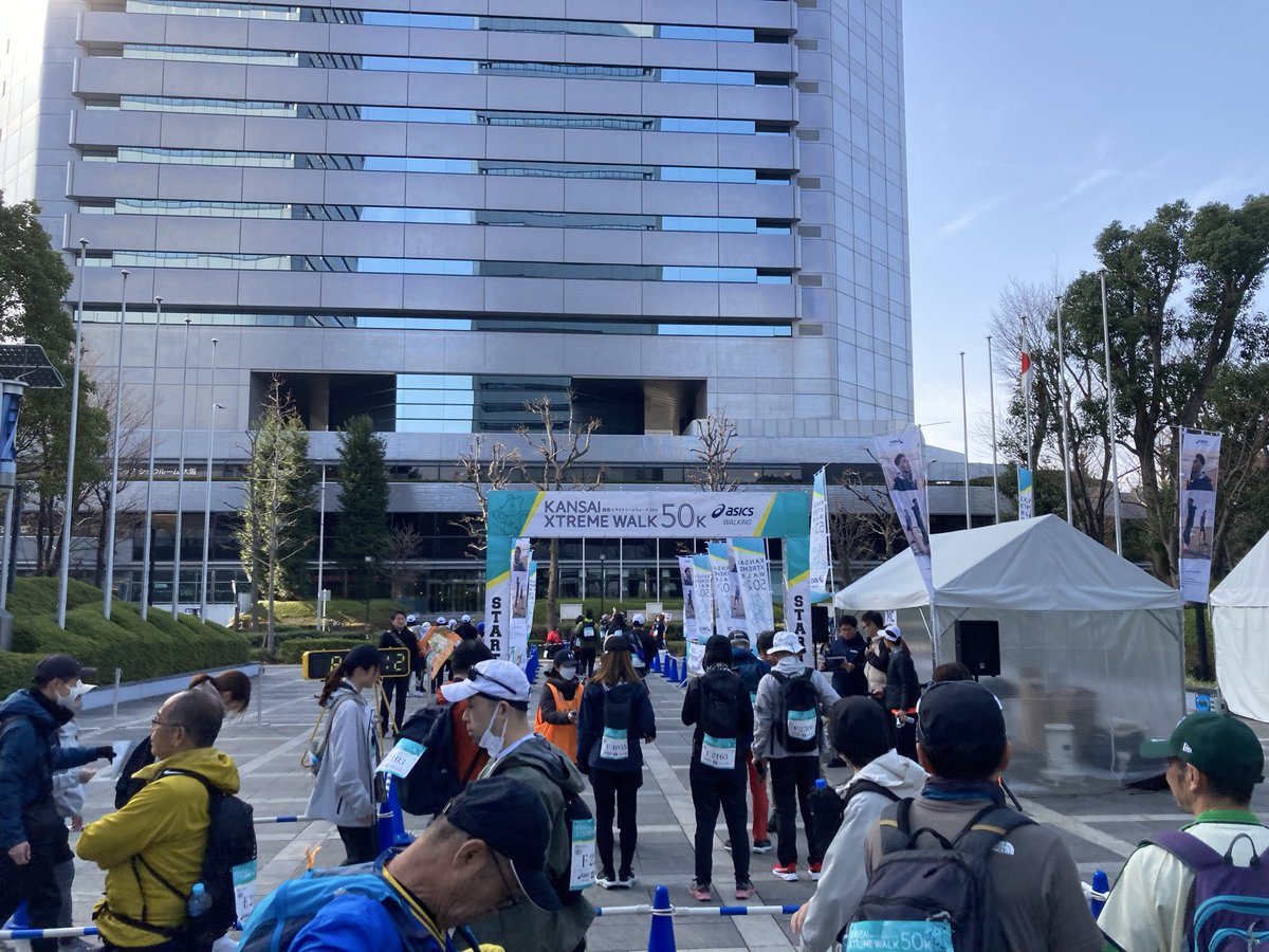 _satokei's tweet photo. 素晴らしい快晴のなか、『関西エクストリームウォーク50K』に挑戦。先週の「東京エクストリームウォーク」は応援だけだったけど、今回はあんまり詳しくない大阪の町をゆっくり歩いて、なんとか50キロ完歩(TOPPA‼︎!)しました。
#エクストリームウォーク
#関西エクストリームウォーク
#TOPPA https://t.co/WohcpjSXdd