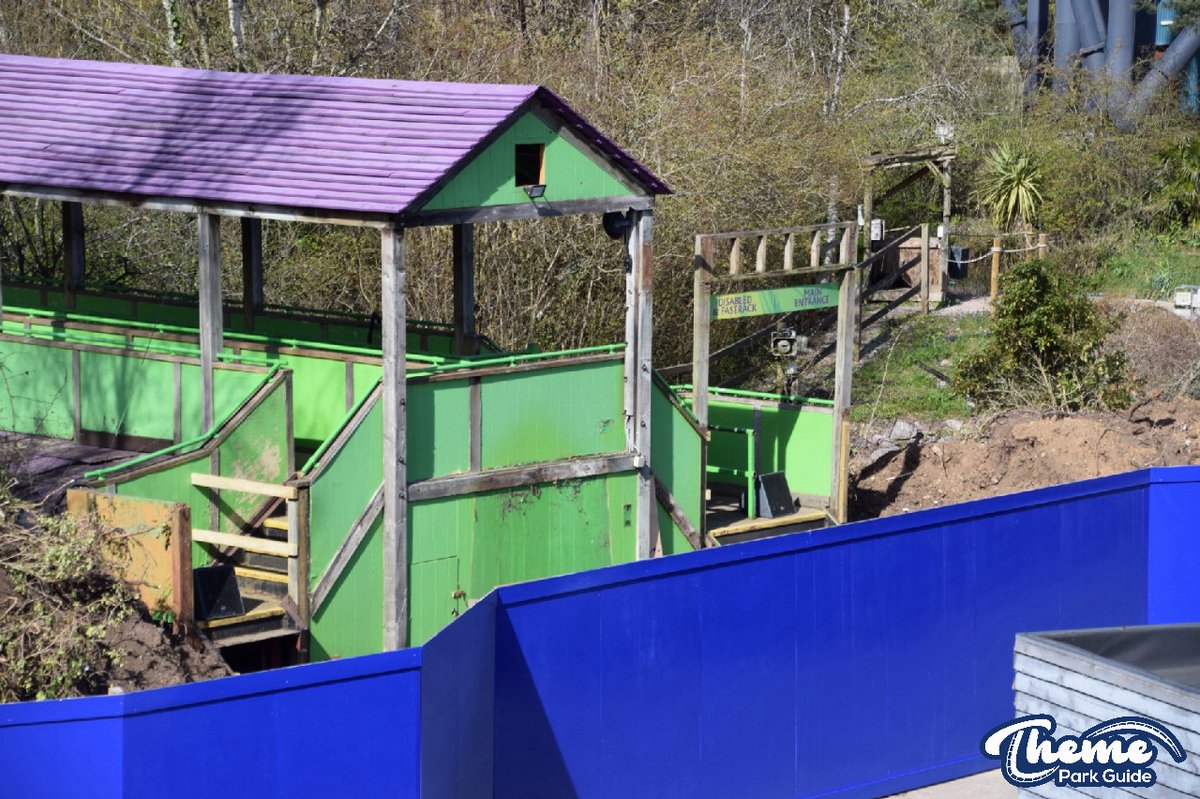 Theme Park Guide tweet media