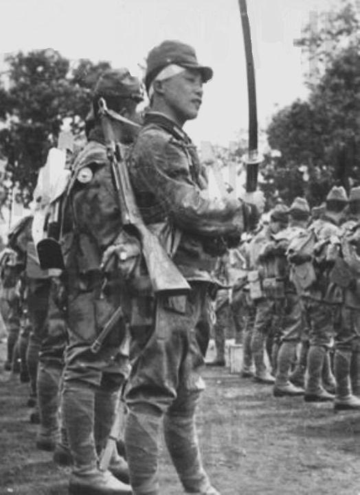 Mosley Waffen tweet media