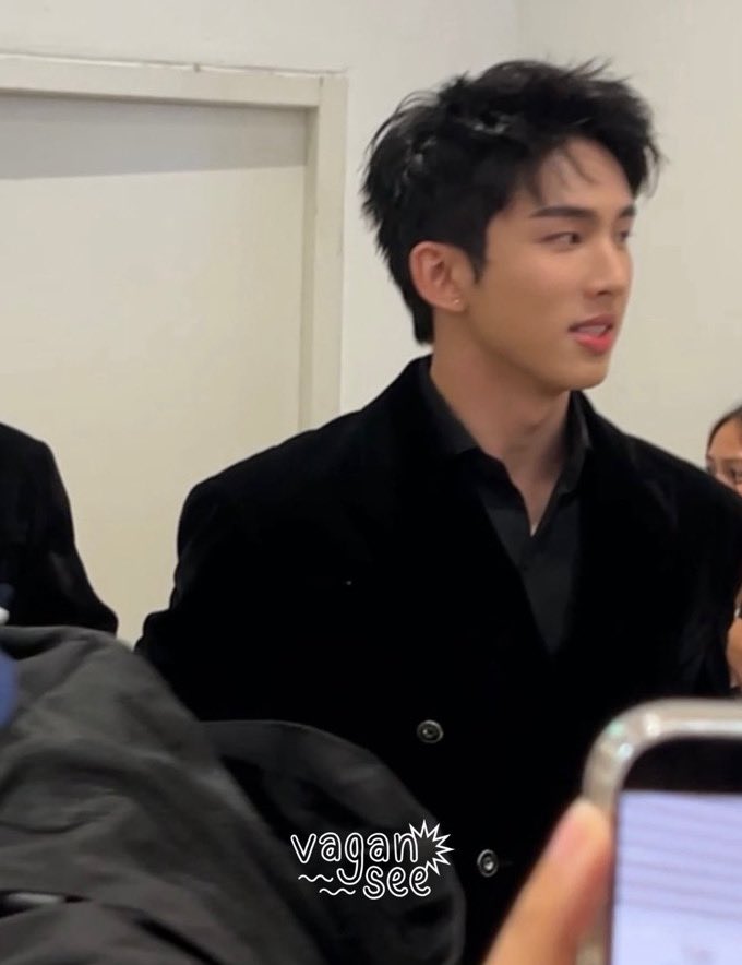 𝖽𝖺𝗋𝗅🧃#surfjavaholic tweet media