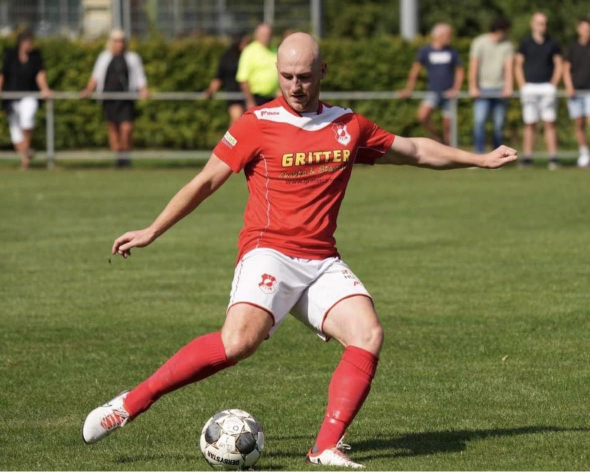 fchollveld's tweet photo. Glenn Kikkert sluit zich aan bij FC Hollandscheveld 

Na een uitstap van enkele jaren naar sc Elim heeft de ervaren speler besloten terug te keren naar het dorp waar het allemaal begon en deel uit te gaan maken van FC Hollandscheveld 
Voor het hele bericht zie Facebook of Insta https://t.co/duNRGmB4Tv