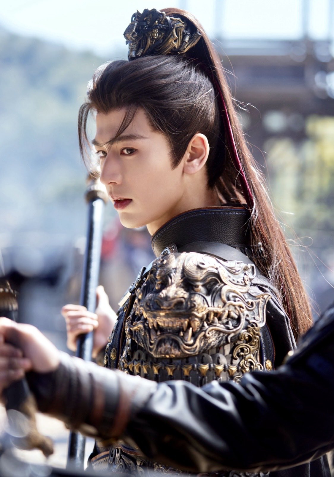 HD72SS0a0AAjEFB.jpg:large