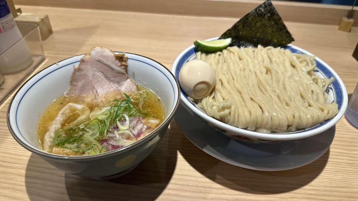 ばなーなすっきゃねん tweet media