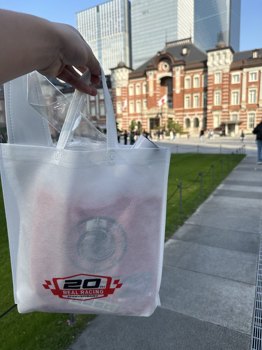 mashiro_REAL17's tweet image. 名古屋帰ります！
20thグッズに加え、最高のトークショー！

何一つ後悔無いどころか、超満足して帰ります！またあれば必ず来たい！
今後も REALが活躍していく未来でありますように！大好き！！！
#AstemoREALRACING #RR20