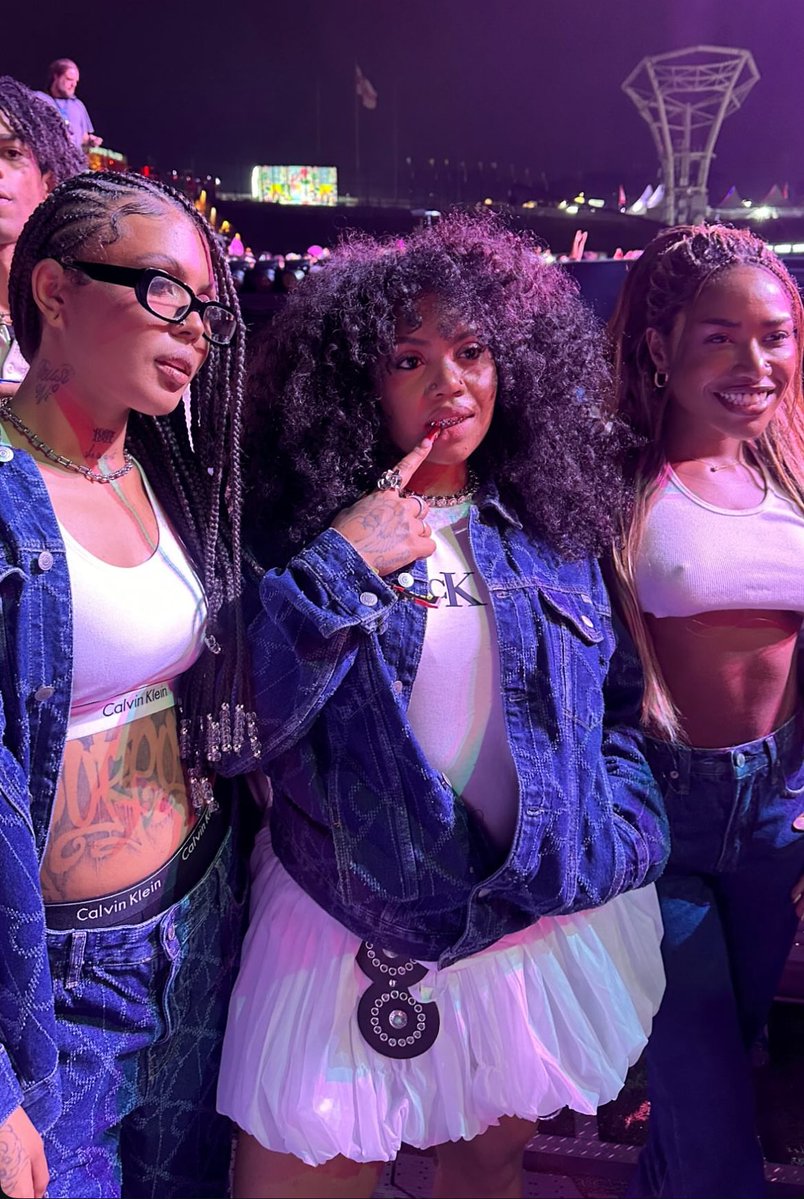 Central Ebony tweet media