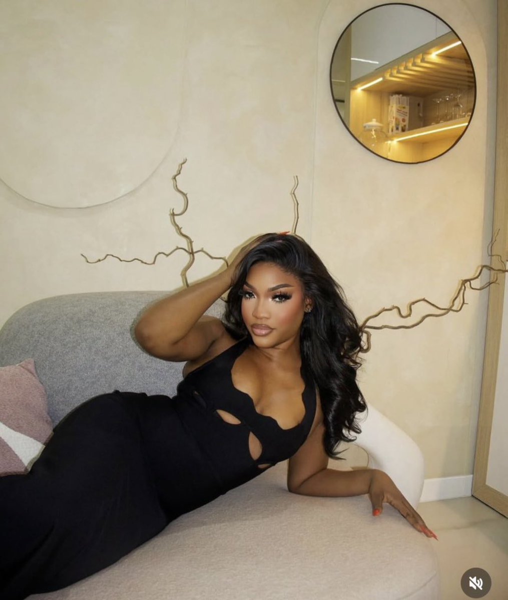 ComradeAtt's tweet image. Priscary and Coco are giving Drill’s wife, Rosie and Jason Concubine, Darlyne. 

#perfectmatchxtra #perfectmatchextra