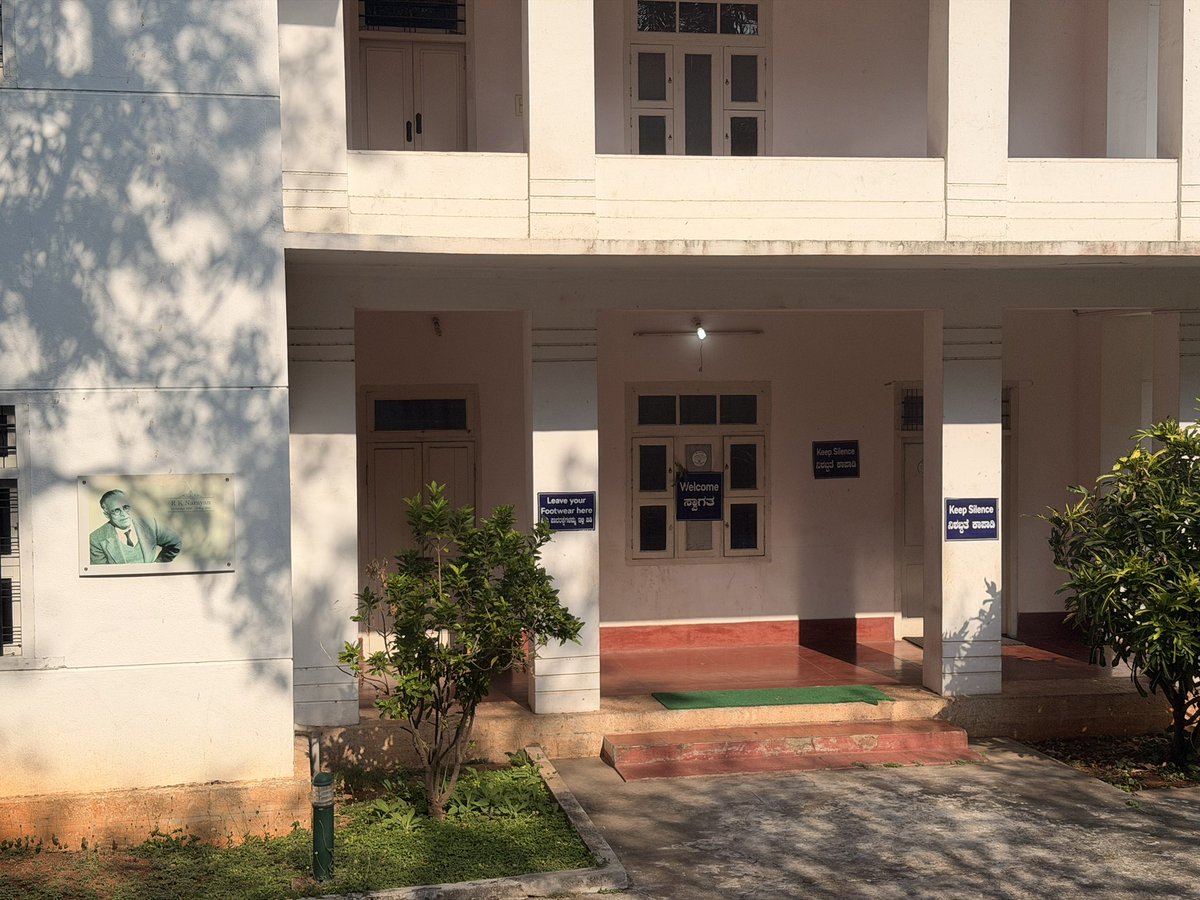 kartik_kannan's tweet photo. Was just driving and came across the late R K Narayan’s house in Mysore. It’s now a ticketed tourist place, which was closed today https://t.co/MTHbVrnZnc