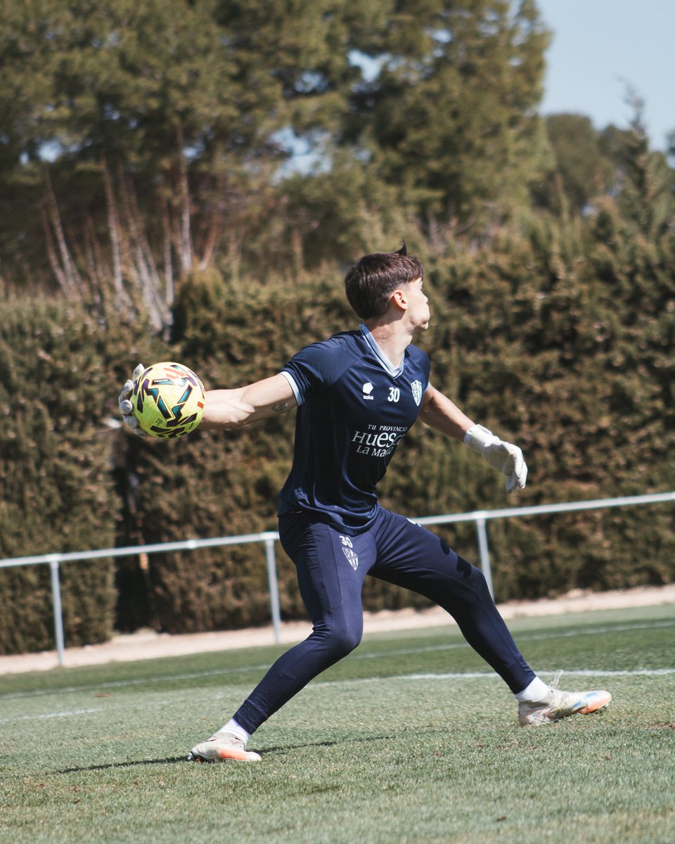 SD Huesca tweet media