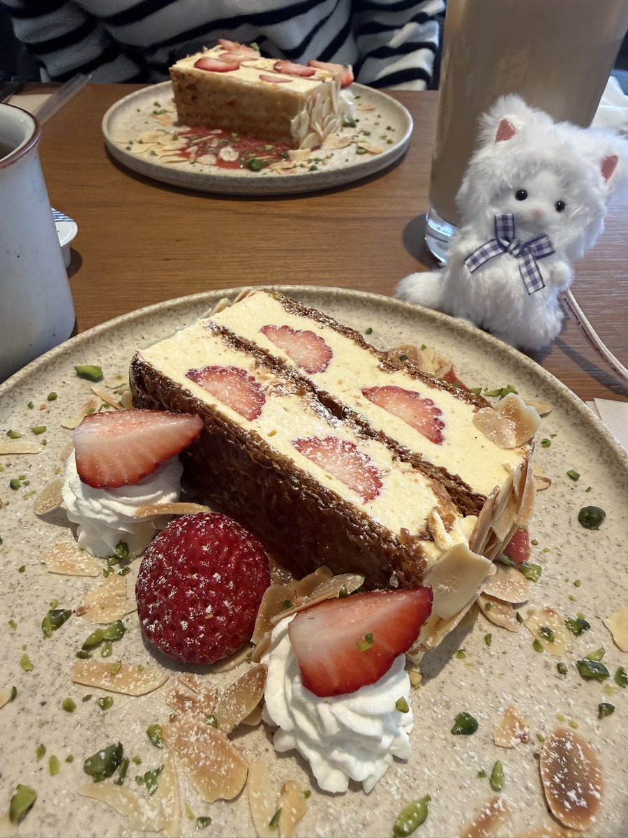 ﾆｬﾝ tweet media