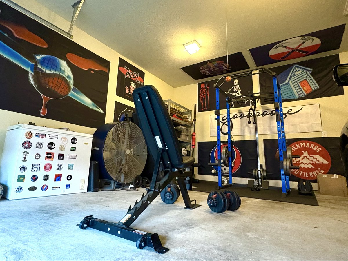 friendscallmeJay tweet media