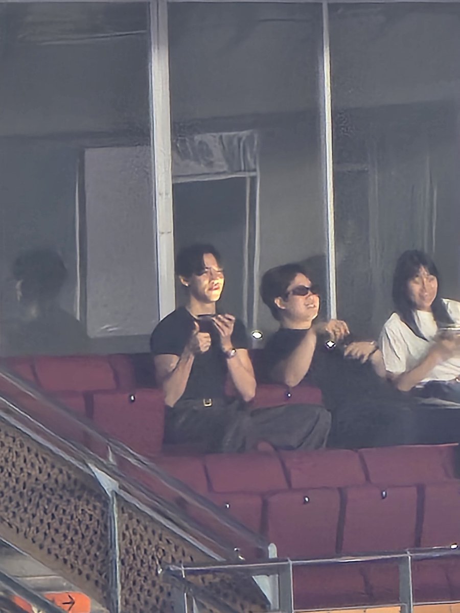 BAMBAMUNIVERSE👑 tweet media