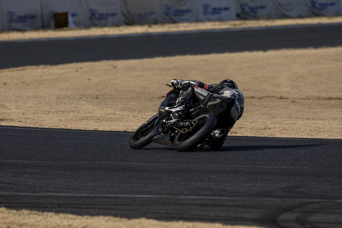 Fbike333's tweet photo. #goodsundayracers https://t.co/yR42wPeWEj