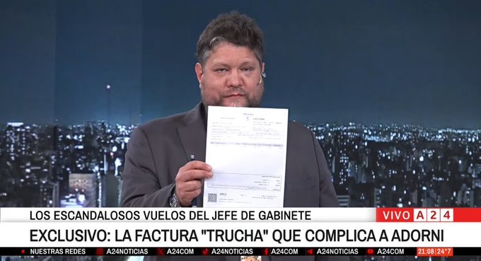 abrilcba_'s tweet photo. Adorni presentó una factura trucha de su viaje a Punta del Este. Ya tendría que haber renunciado hace rato. https://t.co/Q93WpskWHf