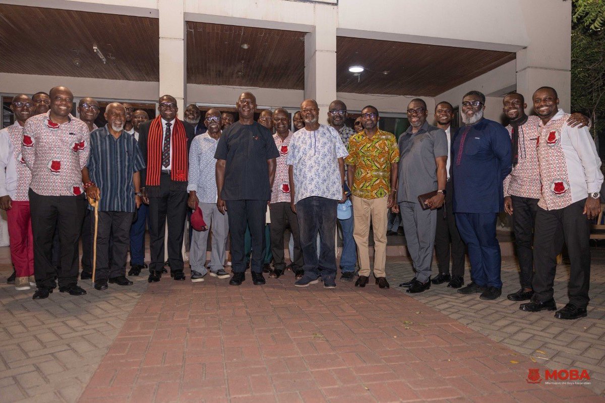 mobafraternity's tweet image. Snapshots from the 29th Council Meeting chaired by Moses Baiden Jnr. 🔴⚫️

Setting the course for generations where tradition meets vision and purpose  with Council representatives from MOBA  1955 to  MOBA 2015

#MOBA #MfantsipimAt150 #LeadershipMatters #CouncilMeeting #Ghana