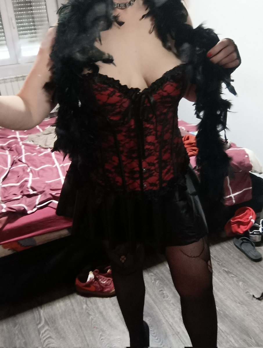 ReinaMilf tweet media