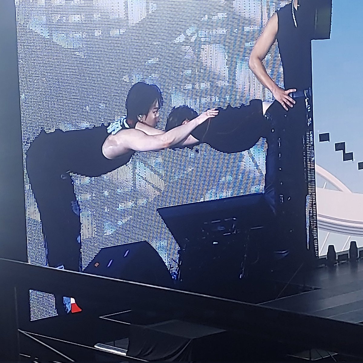 ♡̷̷̷‧˚₊ tweet media