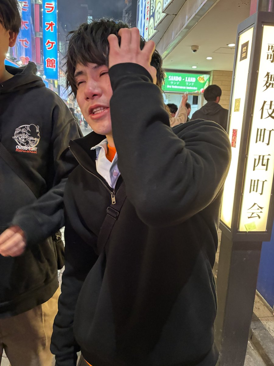 シュプおじ tweet media