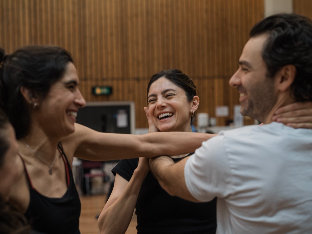 National Theatre Live tweet media