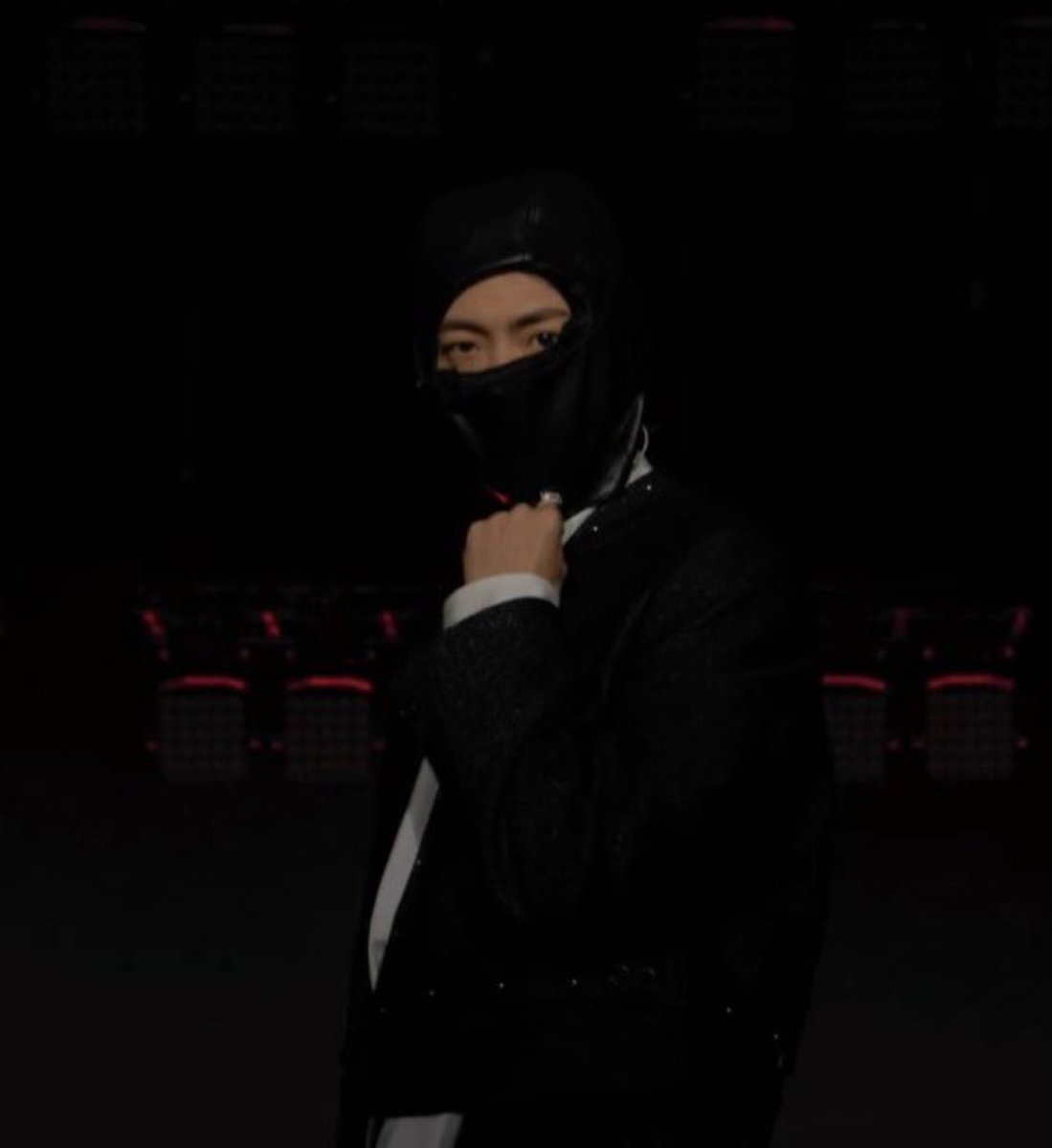 slow정구기의 901번째 단추 중/E9 tweet media