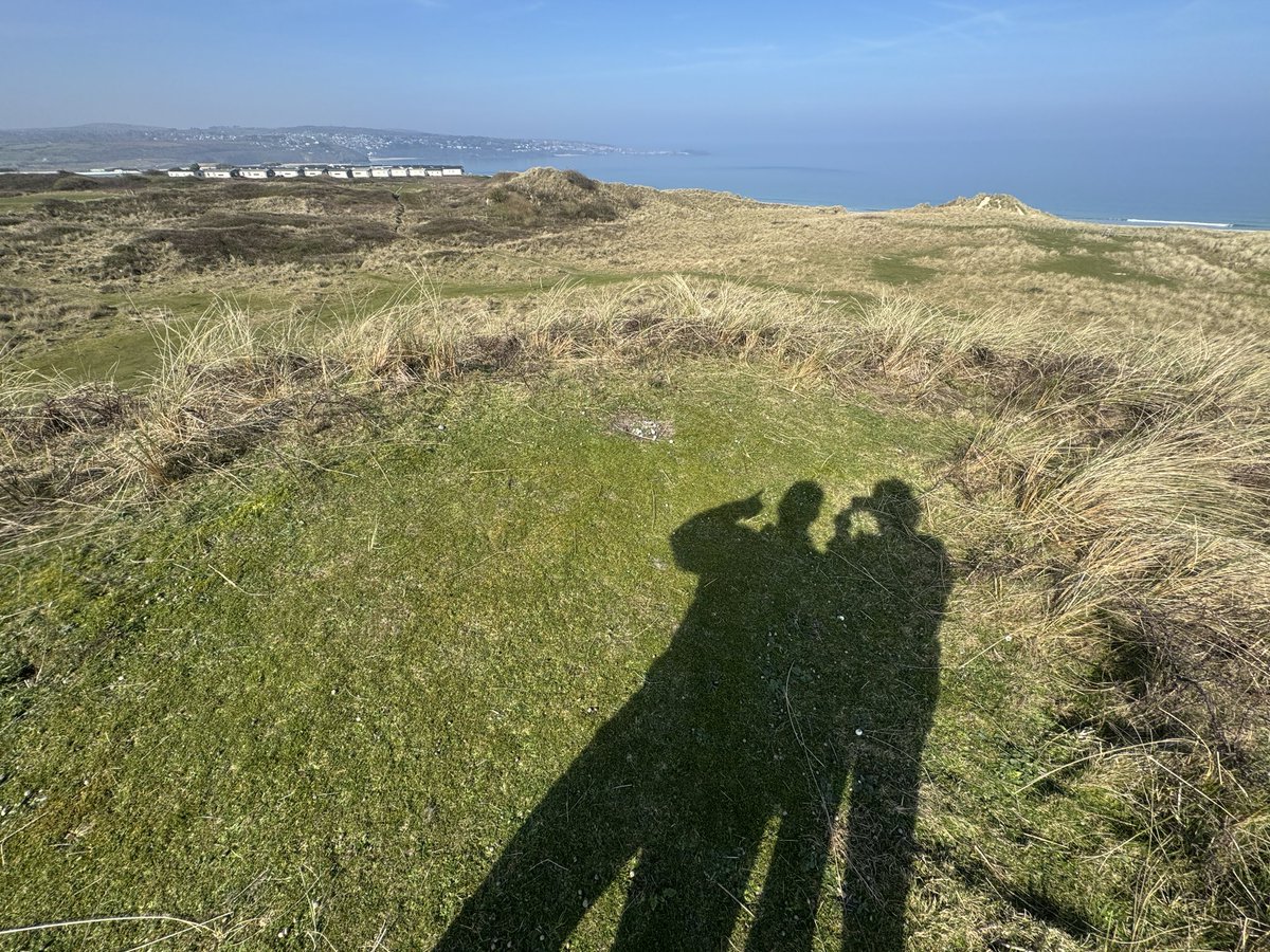 JackiHicks's tweet photo. Nice day for it β¦ π #GodrevyLighthouse #MexicoTowans #meandmyshadow #StIvesBay #walkfromhome #myphotography #nofilterneeded π· https://t.co/Vw8cItgRFu