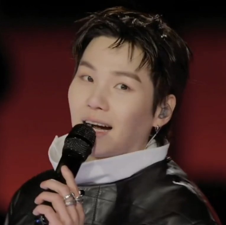 daily yoongi teef tweet media