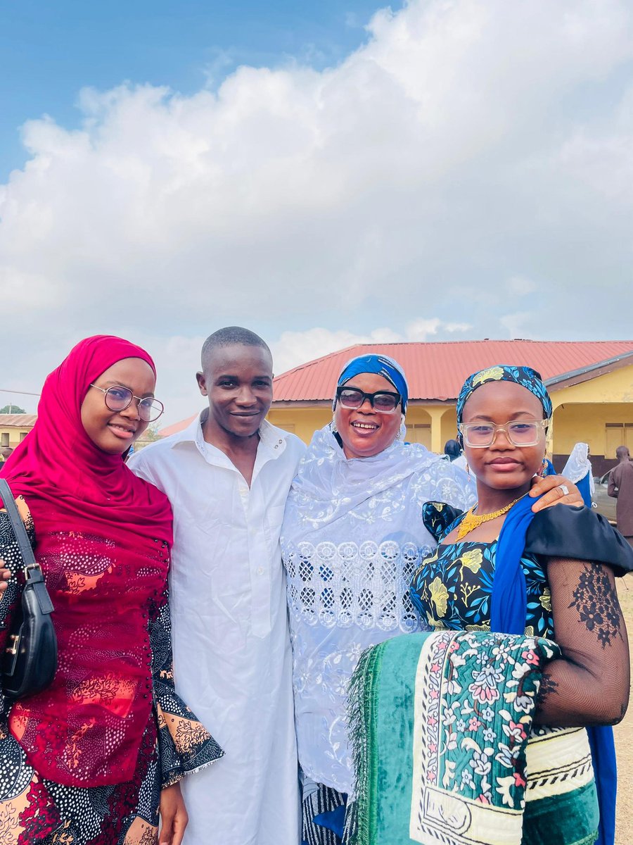 Big Chase 👑🪖 tweet media