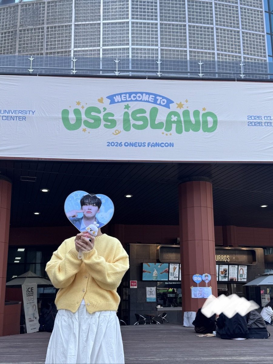 OneMoon_0819's tweet photo. 💛 #OOTOMOOND_0321 #어스스아일랜드 #USs_ISLAND https://t.co/jRAJDBXpIt