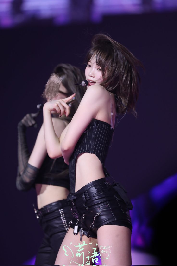 Chaewon Pics tweet media